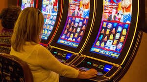 bd22 slots games screen with glowing reels and dark theme